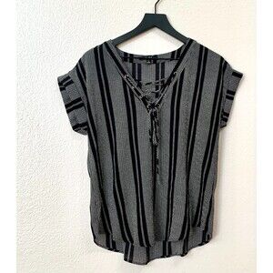 Papaya Black & White  Women's V-Neck Short Sleeve Blouse Size Large